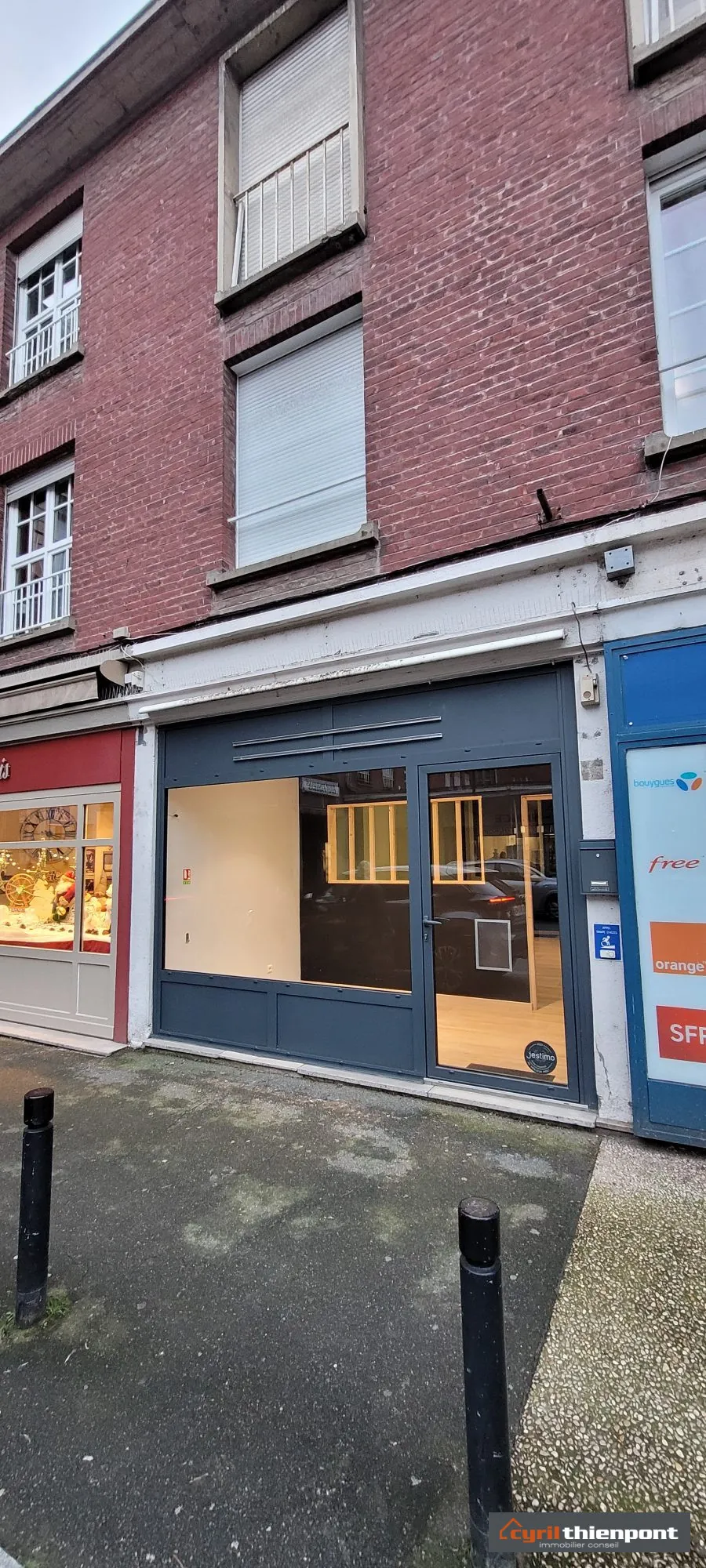 Local commercial de 30 m² avec vitrine en hyper-centre d'Abbeville 
