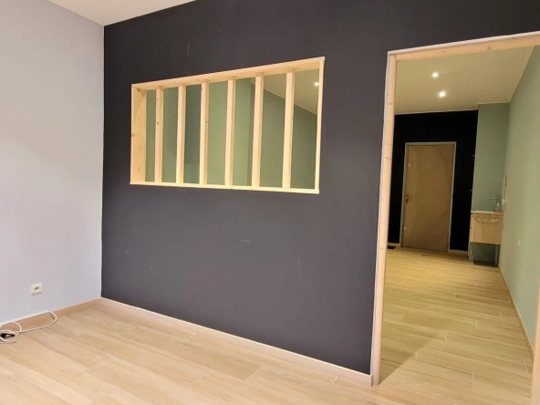 Local commercial de 30 m² avec vitrine en hyper-centre d'Abbeville