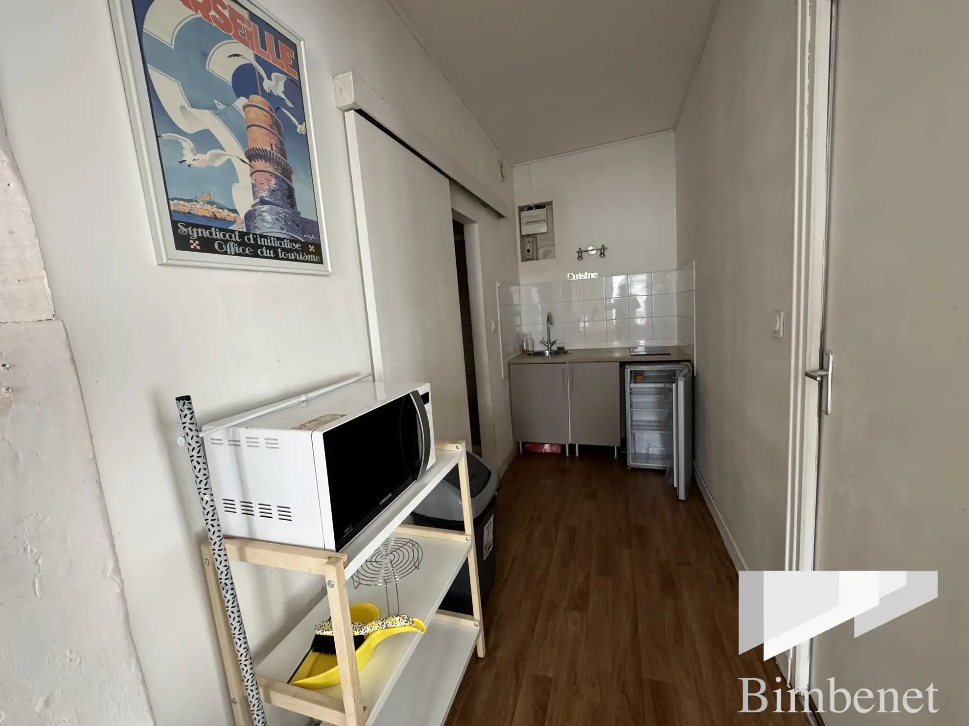 Appartement T2 à vendre à Orléans - Investissement idéal dans un immeuble ancien 