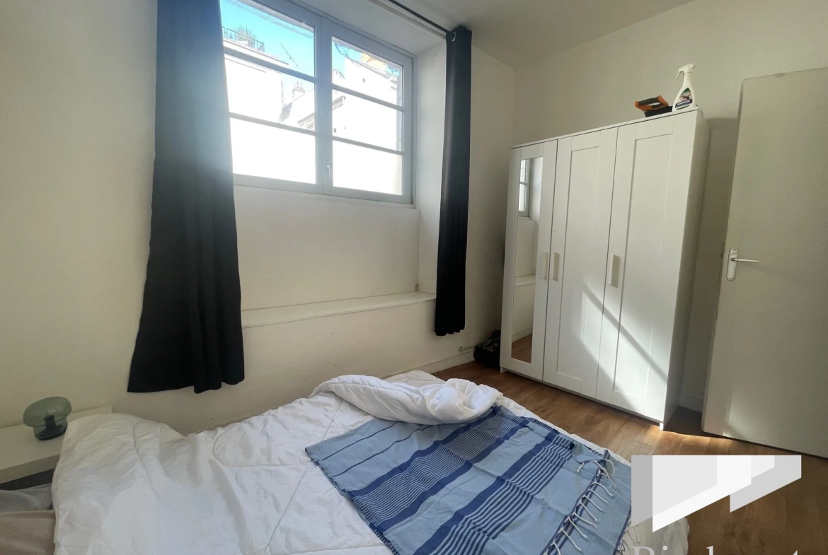 Appartement T2 à vendre à Orléans - Investissement idéal dans un immeuble ancien 
