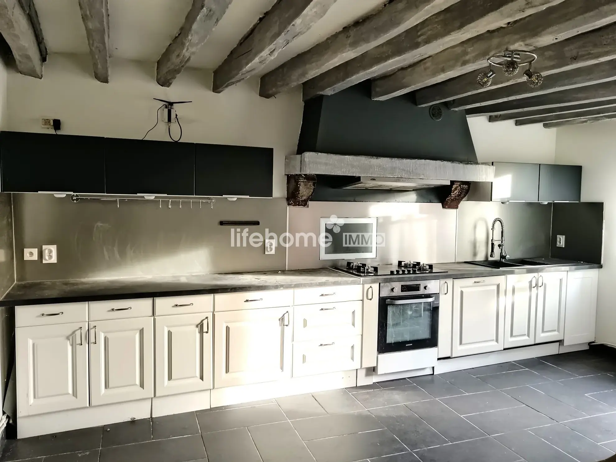 Maison de campagne 200 m² avec piscine, terrain de 6197 m² près de Saint-Vaury 