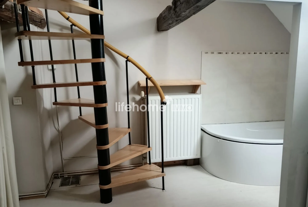Maison de campagne 200 m² avec piscine, terrain de 6197 m² près de Saint-Vaury 