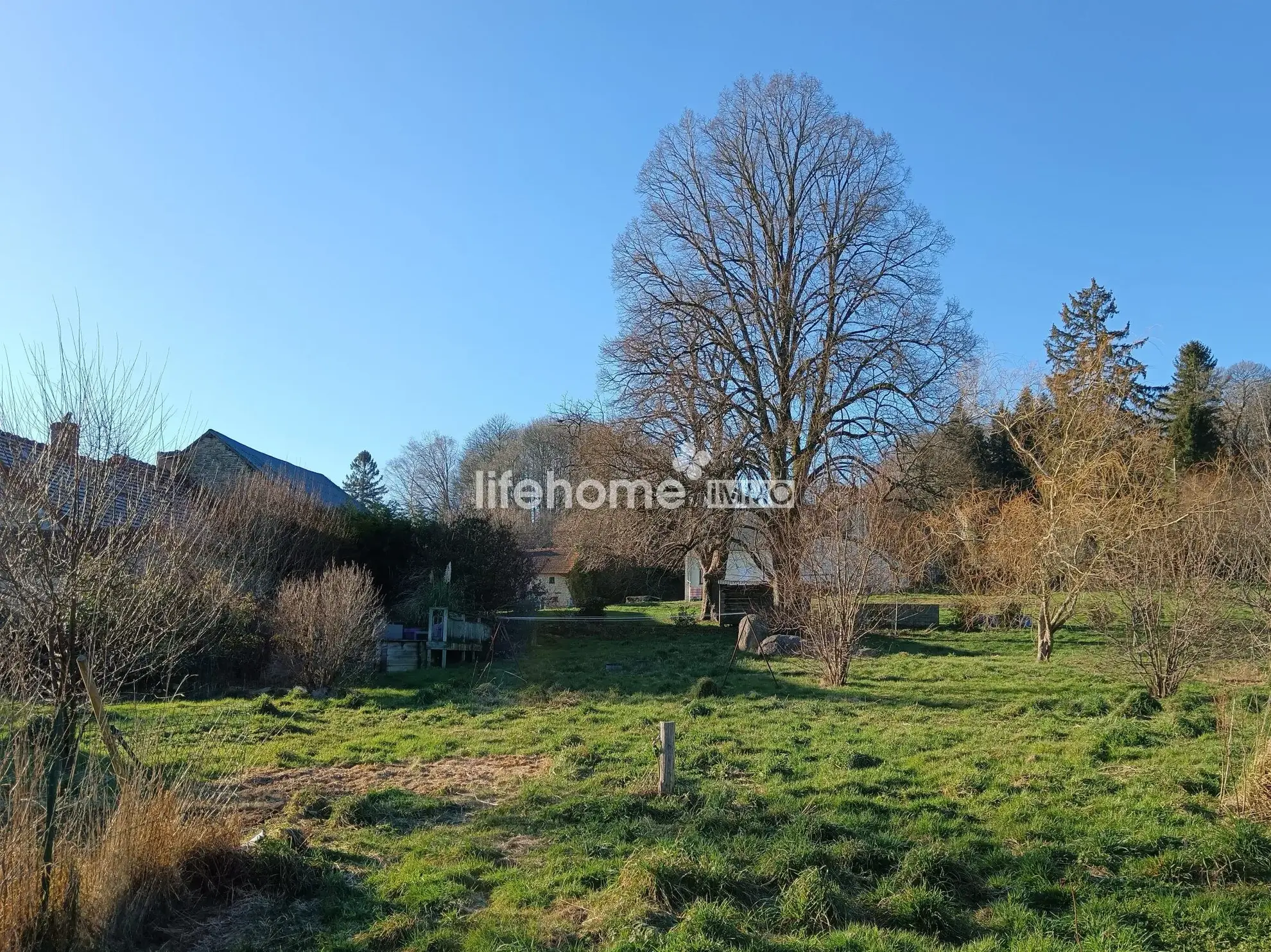 Maison de campagne 200 m² avec piscine, terrain de 6197 m² près de Saint-Vaury 