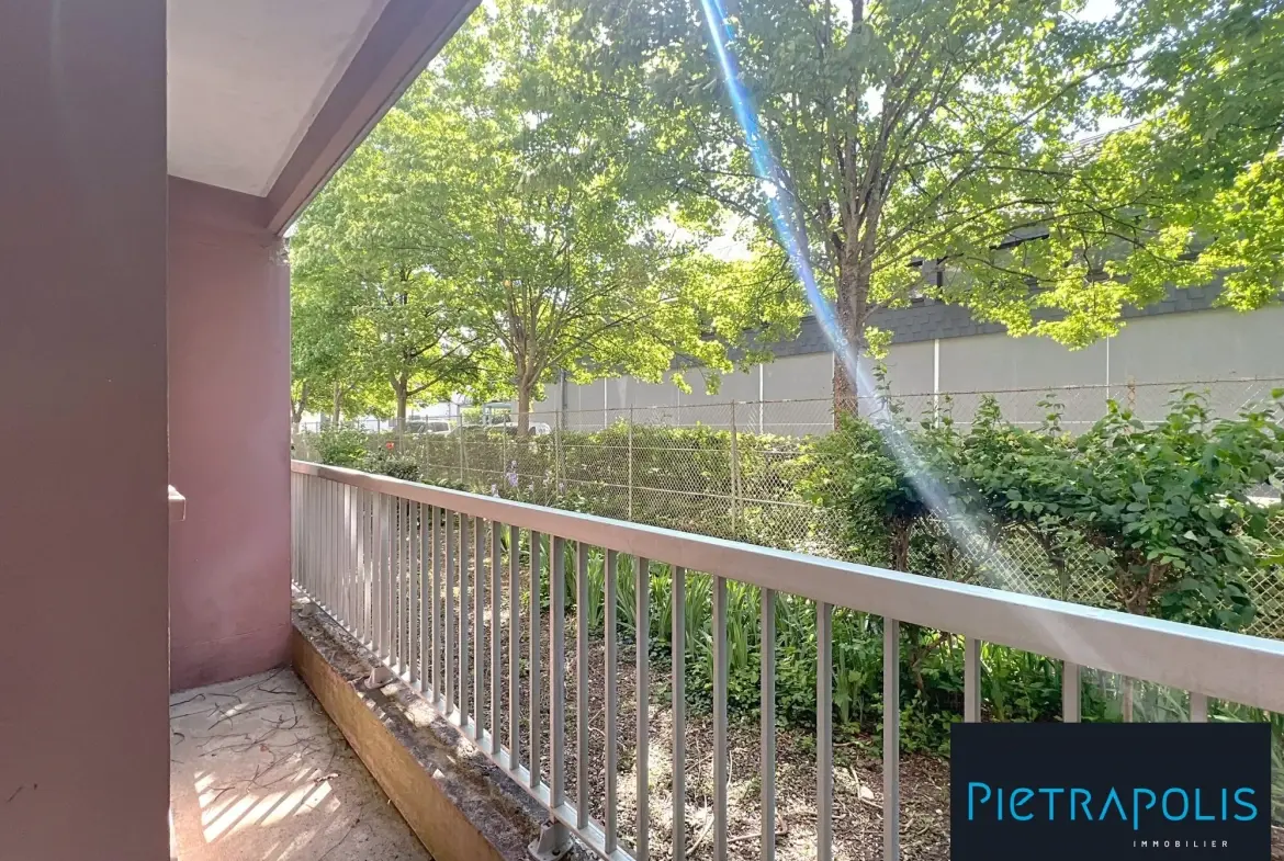 Bel appartement T3 rénové à Montchapet-Jouvence, Dijon de 51 m² 