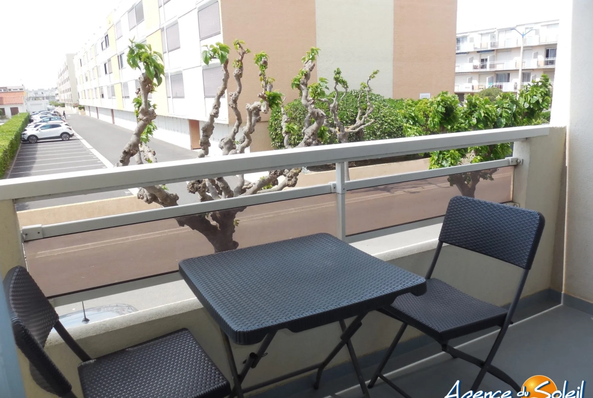 Appartement T3 en vente à Port-la-Nouvelle avec balcon, garage et vue mer 