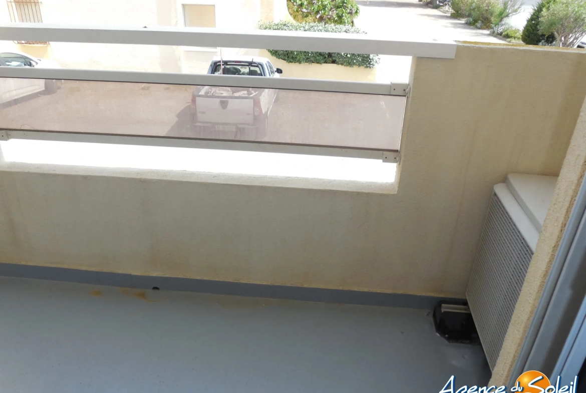 Appartement T3 en vente à Port-la-Nouvelle avec balcon, garage et vue mer 