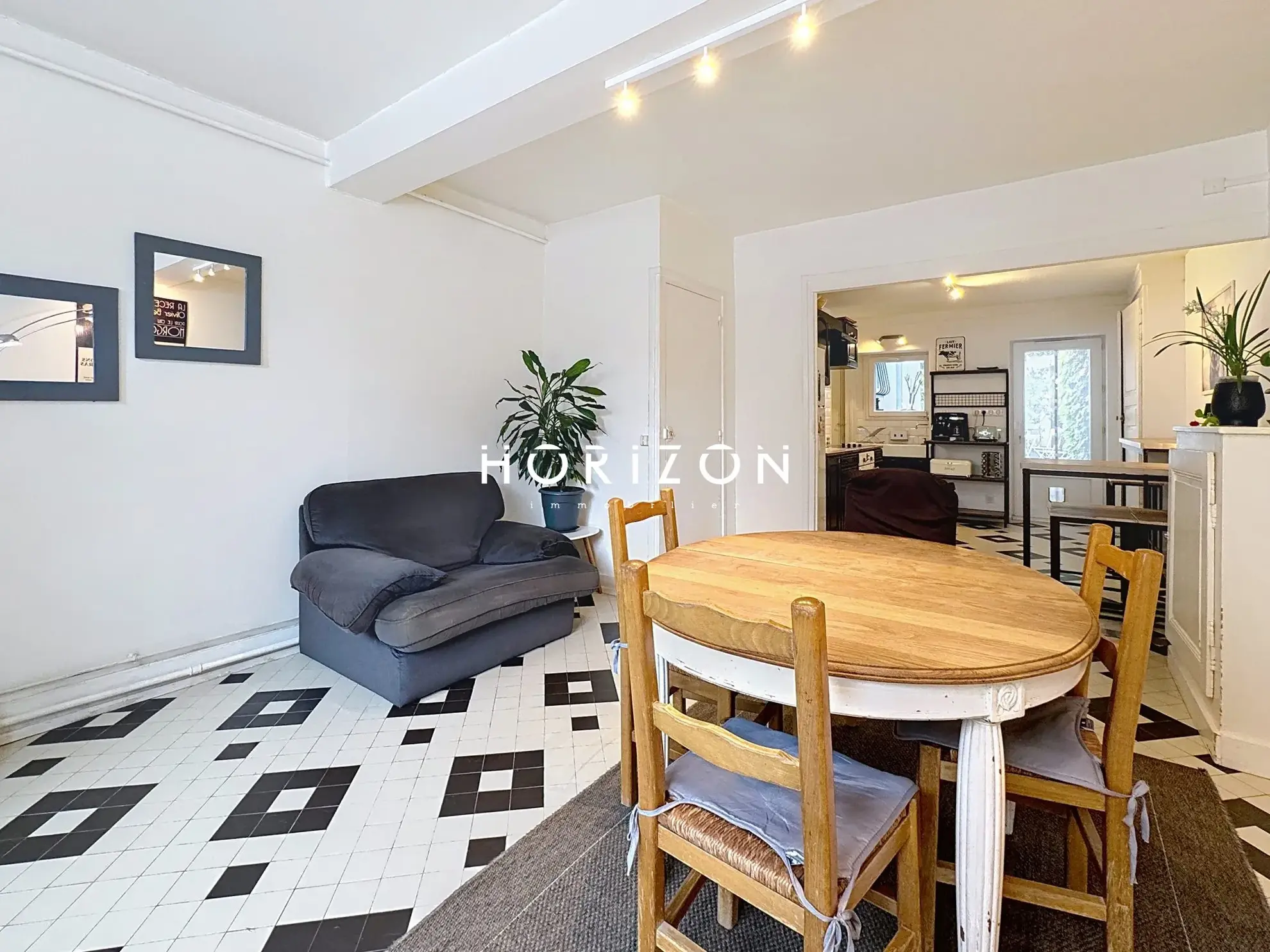 Maison de ville à Thoissey de 94 m² avec jardin et 4 chambres 