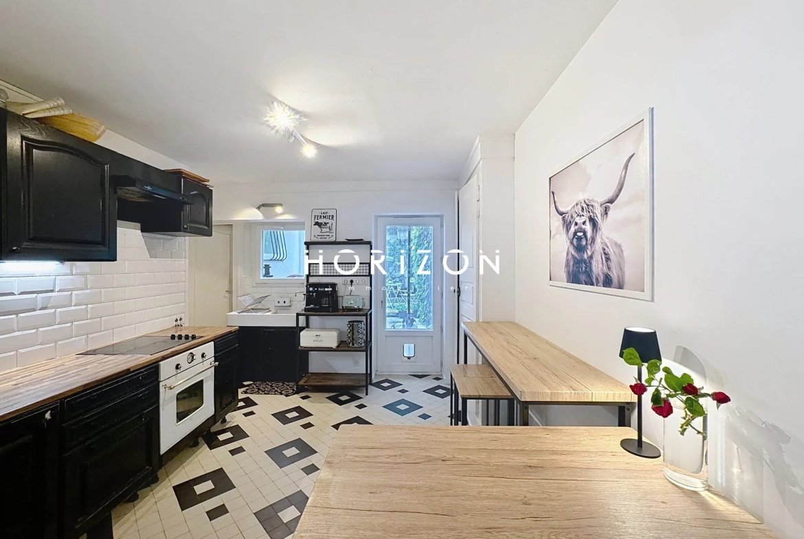 Maison de ville à Thoissey de 94 m² avec jardin et 4 chambres 