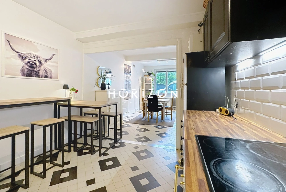 Maison de ville à Thoissey de 94 m² avec jardin et 4 chambres 