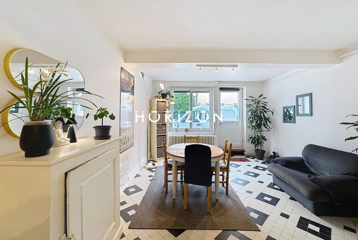 Maison de ville à Thoissey de 94 m² avec jardin et 4 chambres 