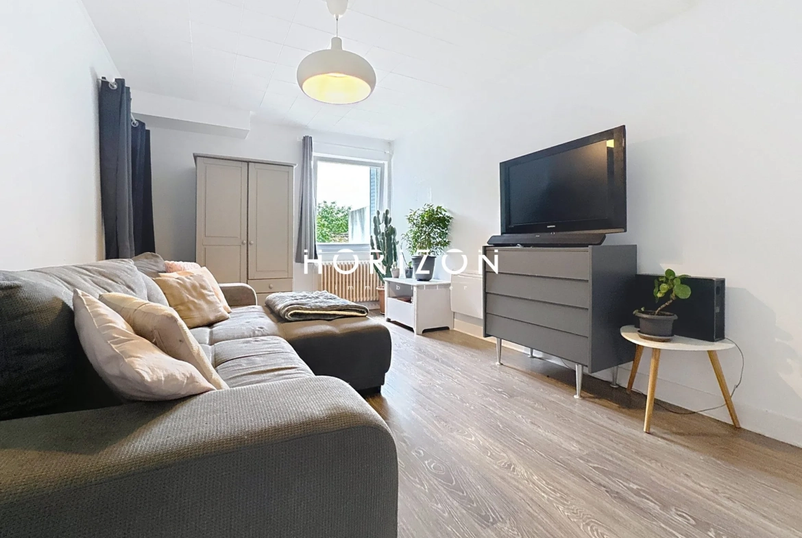 Maison de ville à Thoissey de 94 m² avec jardin et 4 chambres 