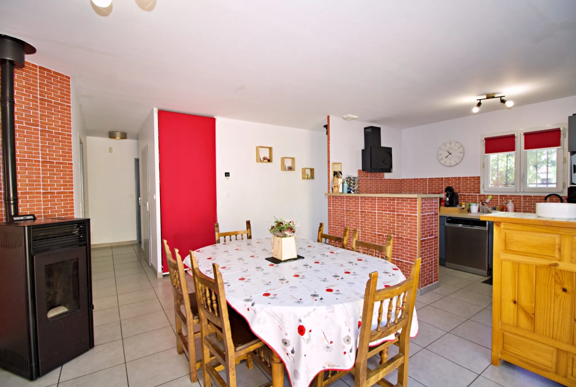 Belle villa T4 avec jardin, garage et équipements modernes au Somail près de Narbonne 