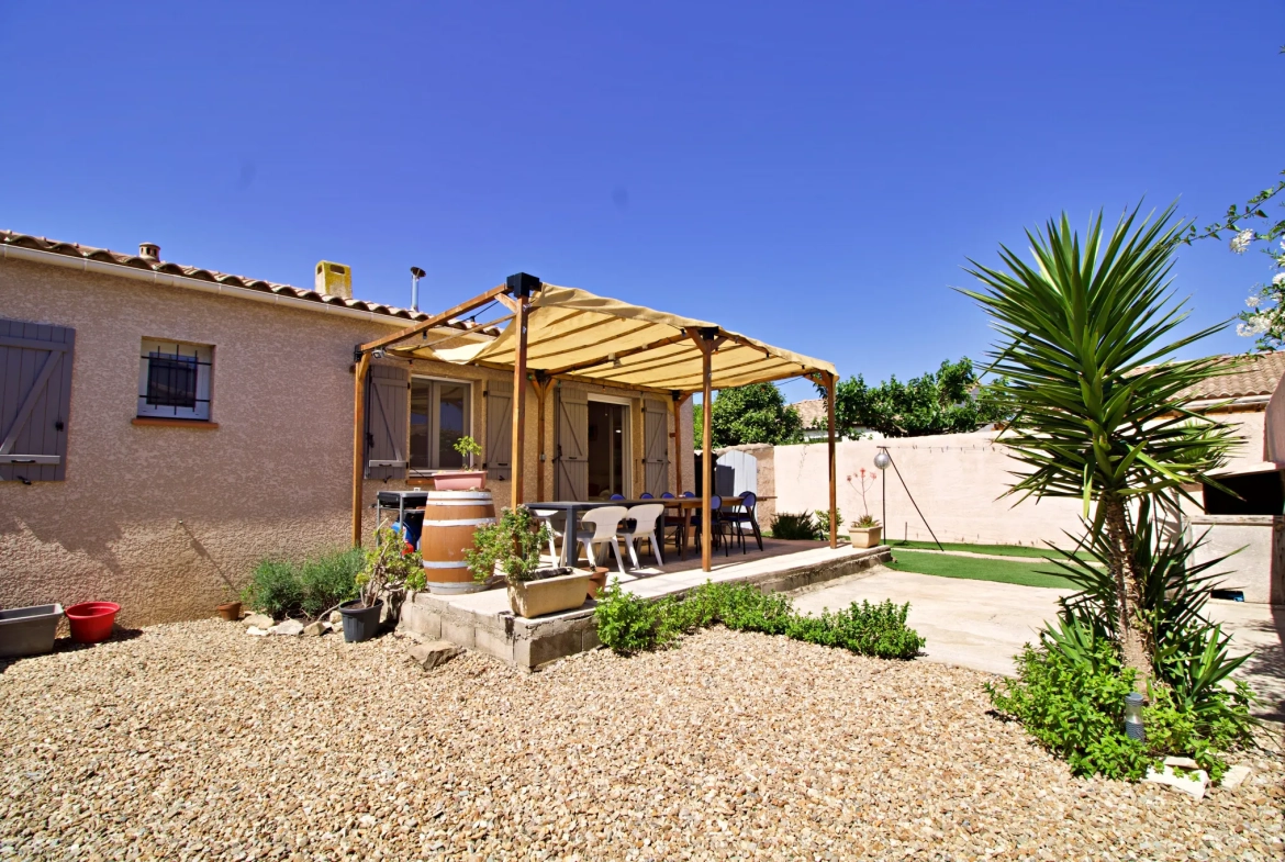 Belle villa T4 avec jardin, garage et équipements modernes au Somail près de Narbonne 