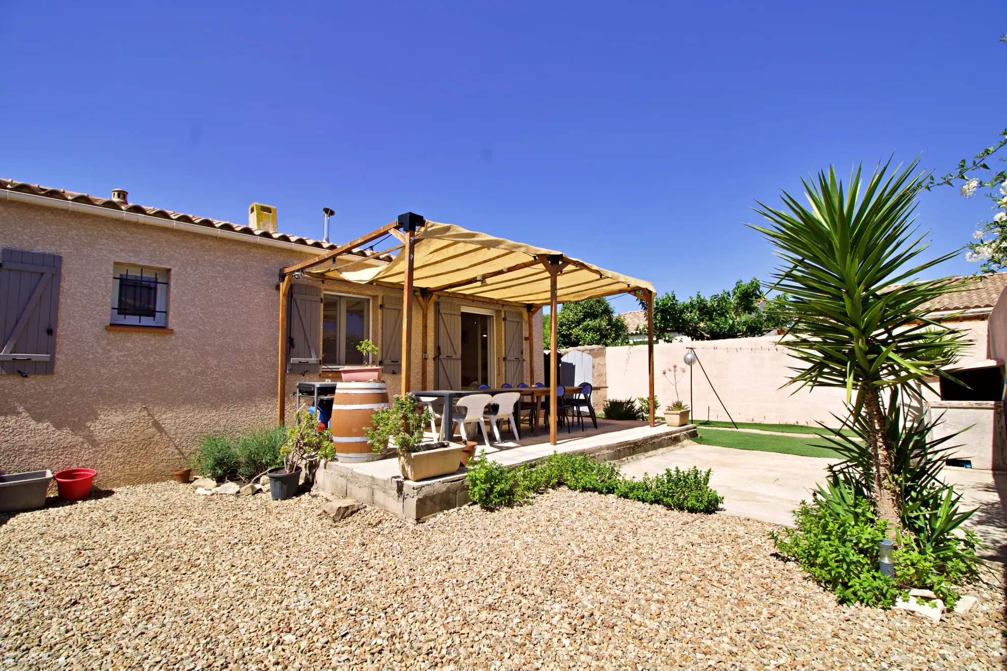 Belle villa T4 avec jardin, garage et équipements modernes au Somail près de Narbonne 