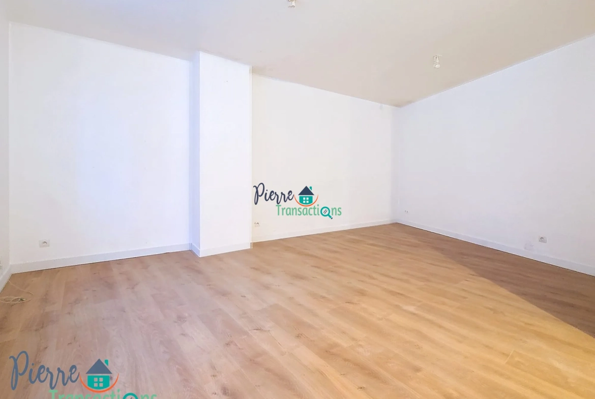 Maison à vendre à Bolbec - 4 chambres, bon état, idéale investisseurs ou primo-accédants 