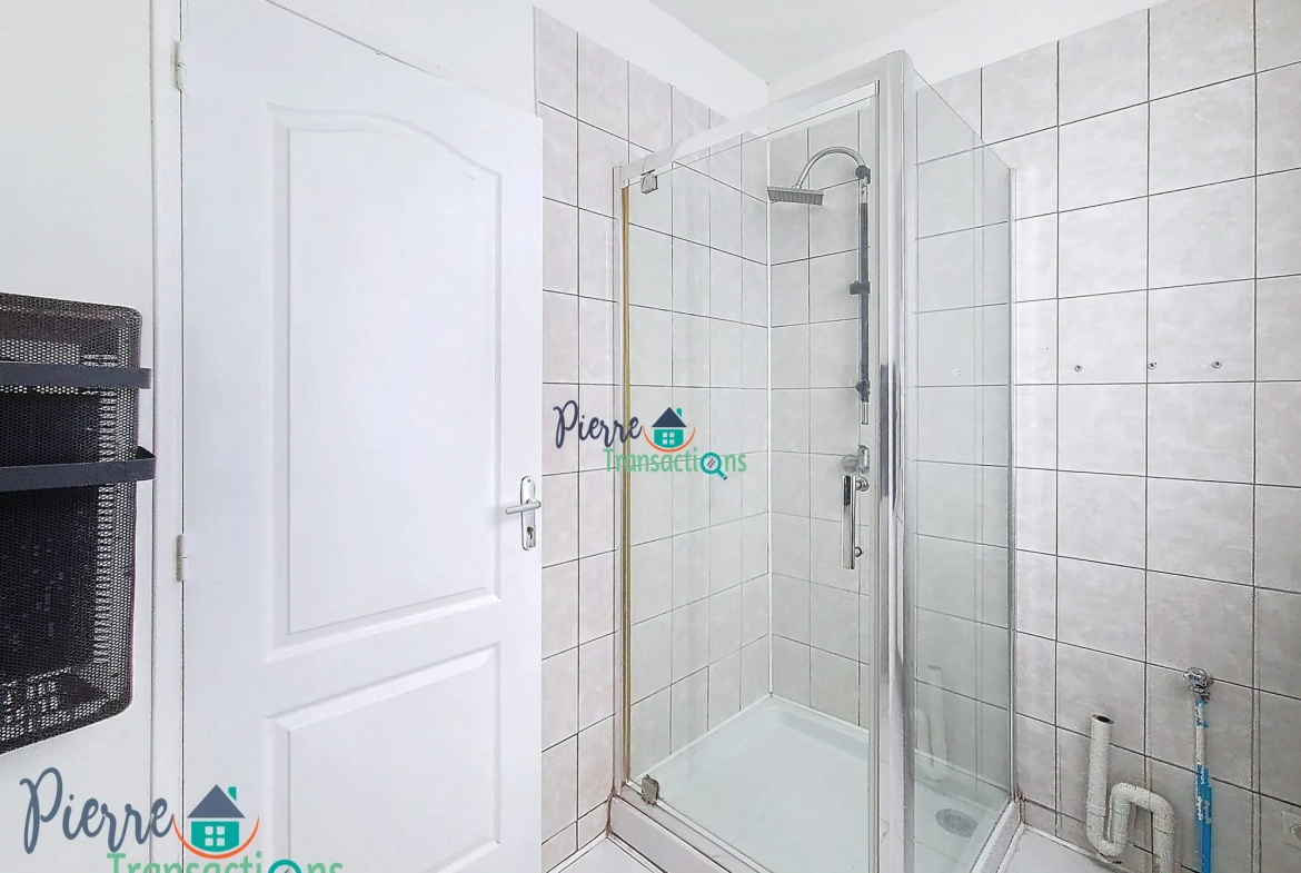 Maison à vendre à Bolbec - 4 chambres, bon état, idéale investisseurs ou primo-accédants 