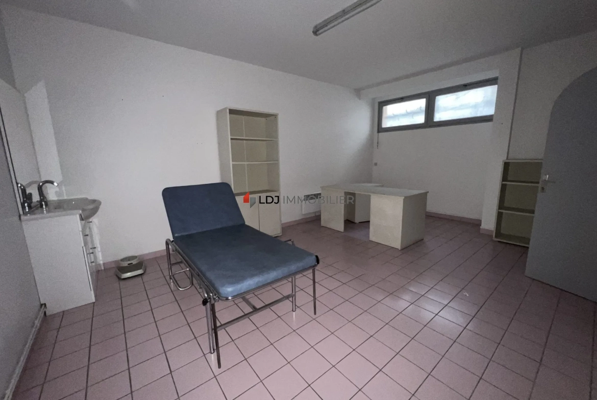 Local commercial à vendre à Amélie-les-Bains dans un emplacement privilégié 