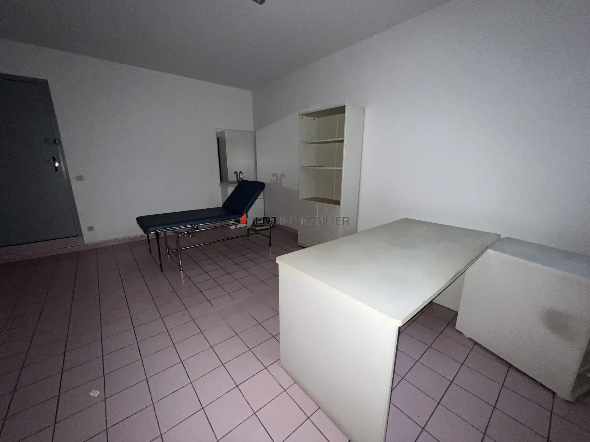 Local commercial à vendre à Amélie-les-Bains dans un emplacement privilégié 