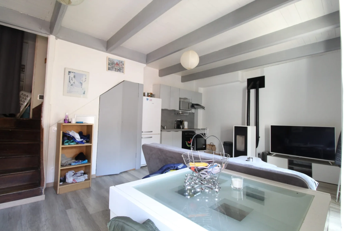 Maison de village de 54 m² avec terrasse et cave à Saint-Félix-de-Sorgues 