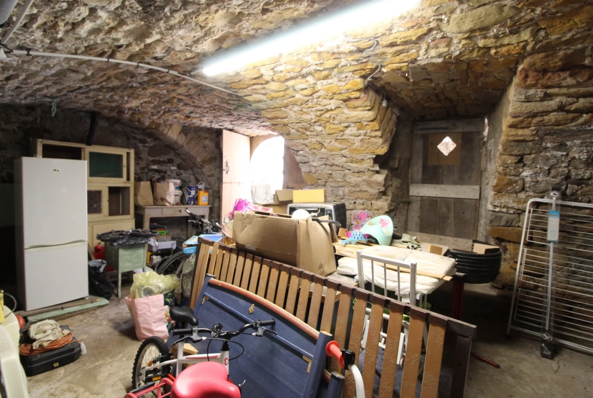 Maison de village de 54 m² avec terrasse et cave à Saint-Félix-de-Sorgues 