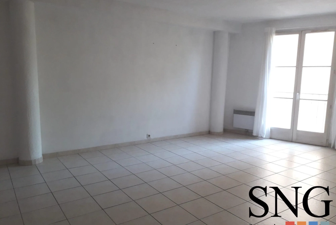 Appartement T1 à vendre à Salon-de-Provence, proche centre-ville et idéal pour investissement 