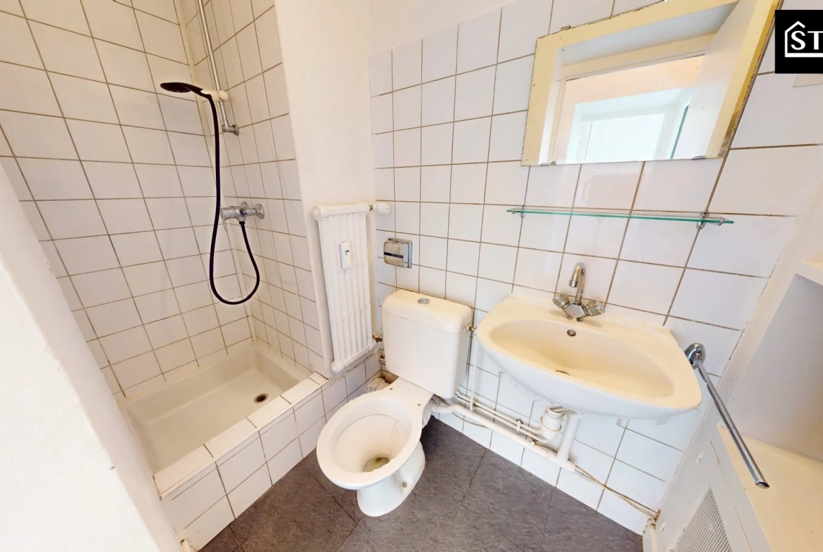 Appartement T2 lumineux avec terrasse et parking à Montbéliard – Idéal investisseur 
