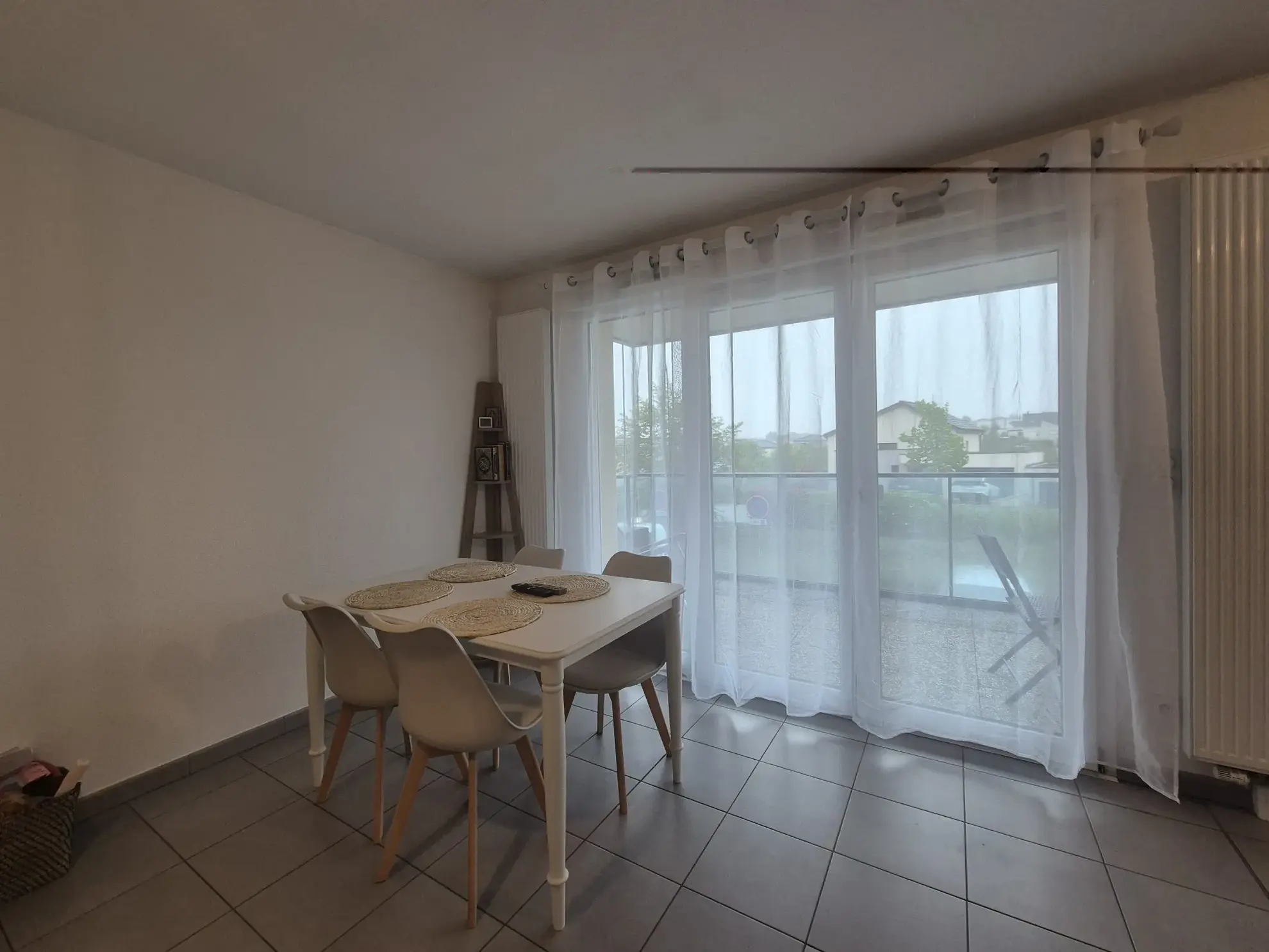 Appartement T3 à vendre à Serre-les-Sapins avec balcon, garage et parking 