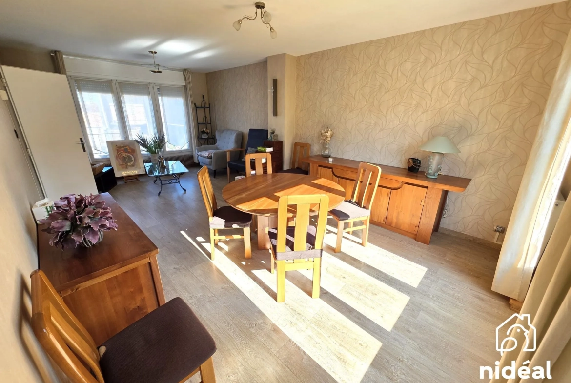 Maison à vendre à Maubeuge - 80 m², jardin et garage dans secteur calme 