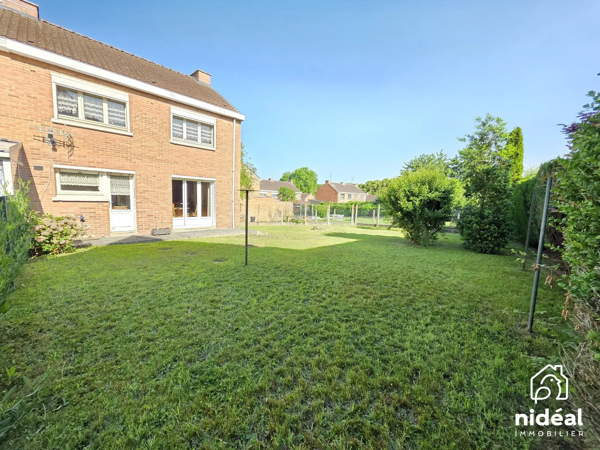 Maison à vendre à Maubeuge - 80 m², jardin et garage dans secteur calme 