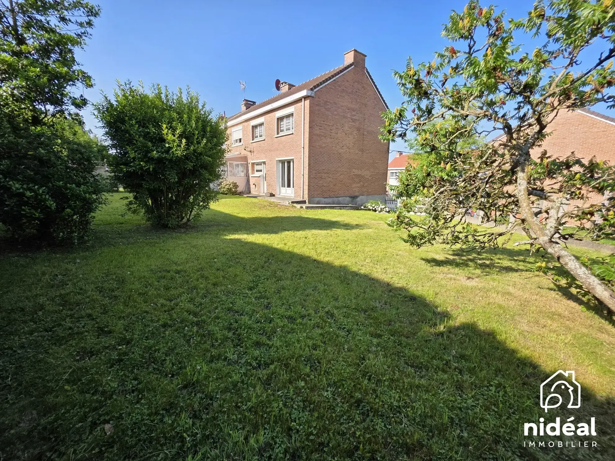 Maison à vendre à Maubeuge - 80 m², jardin et garage dans secteur calme 