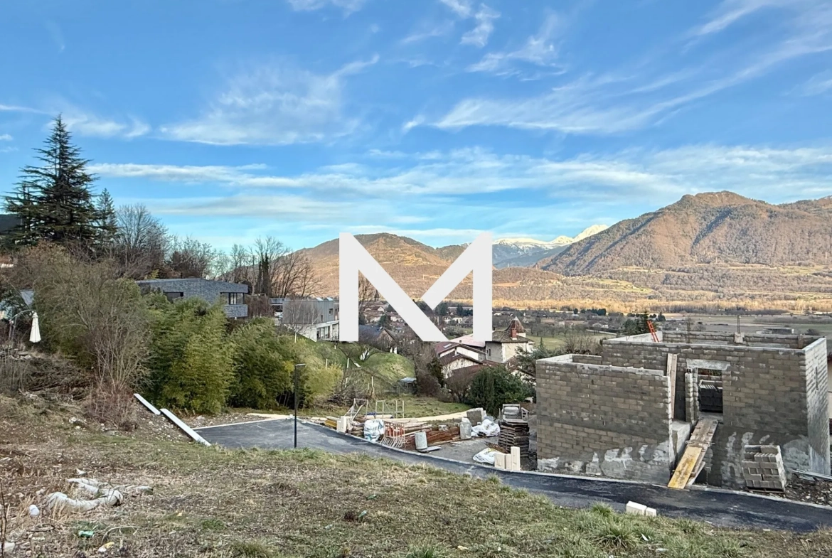 Terrain à construire de 492 m² au Touvet avec vue sur Belledonne 