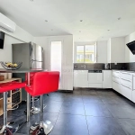 Charmant appartement T2 de 60 m² à La Seyne-sur-Mer, rénové et lumineux