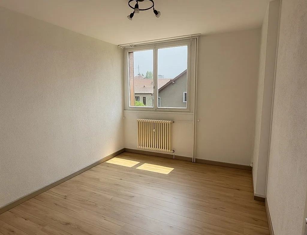 Charmant appartement T2 avec balcon à Ville-la-Grand 