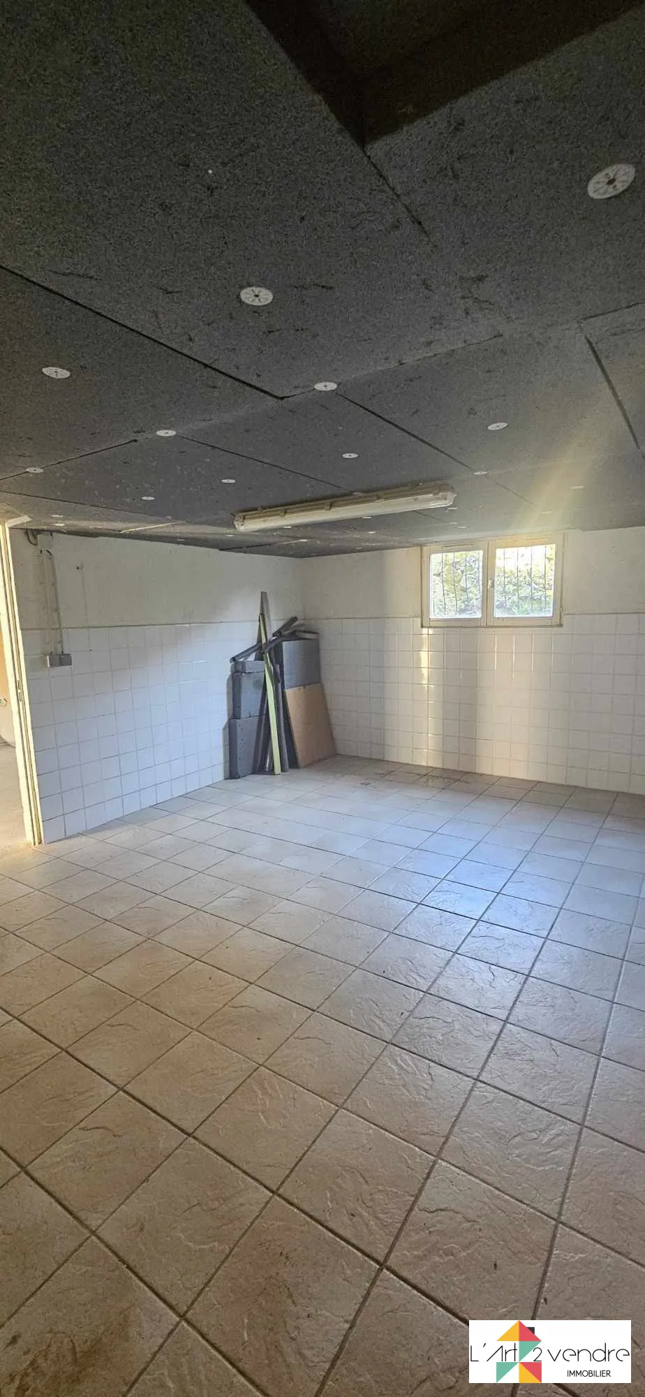 Maison à vendre à Sains Morainvilliers avec grand terrain et dépendances 