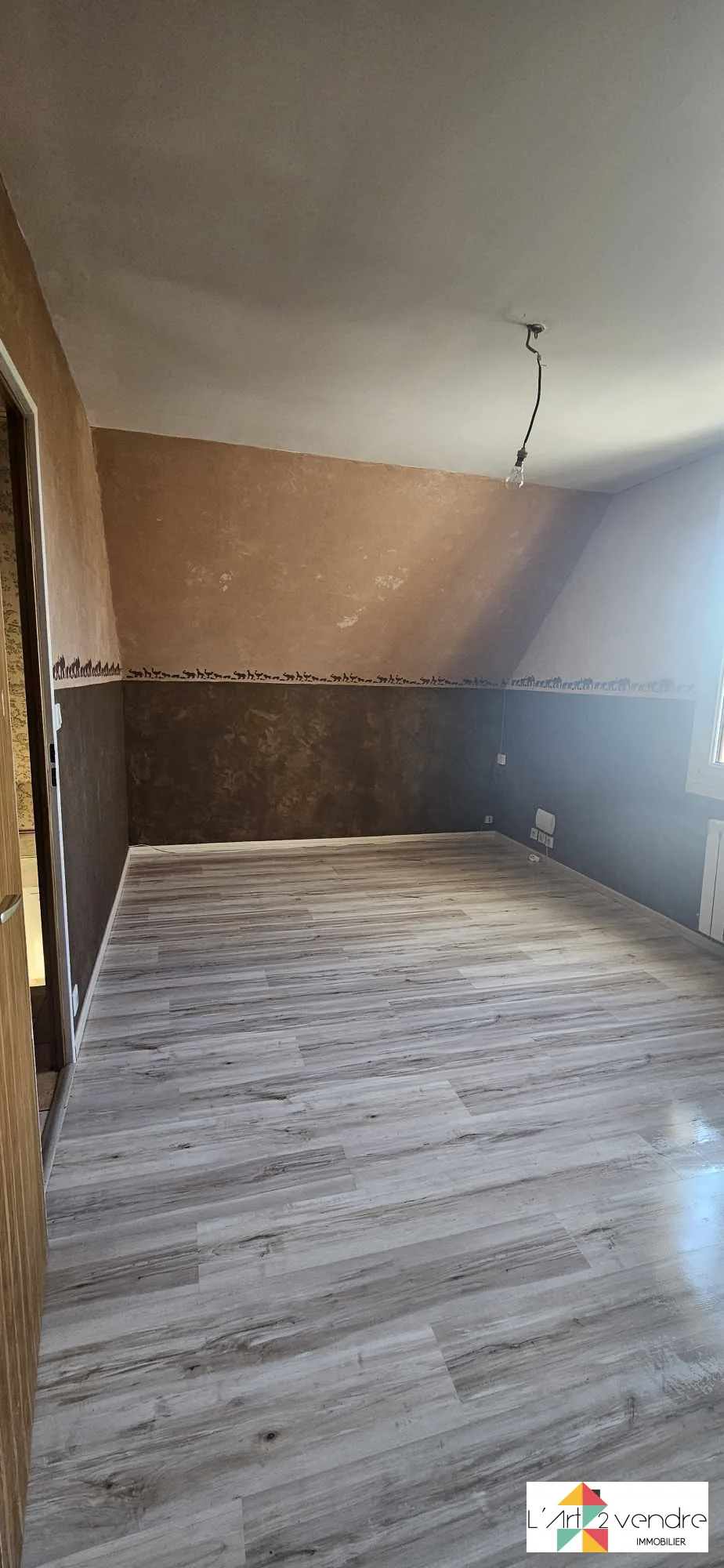 Maison à vendre à Sains Morainvilliers avec grand terrain et dépendances 