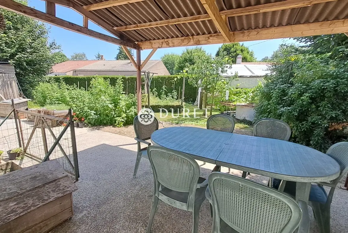 Maison 3 chambres à rénover proche La Roche-sur-Yon avec jardin ensoleillé 