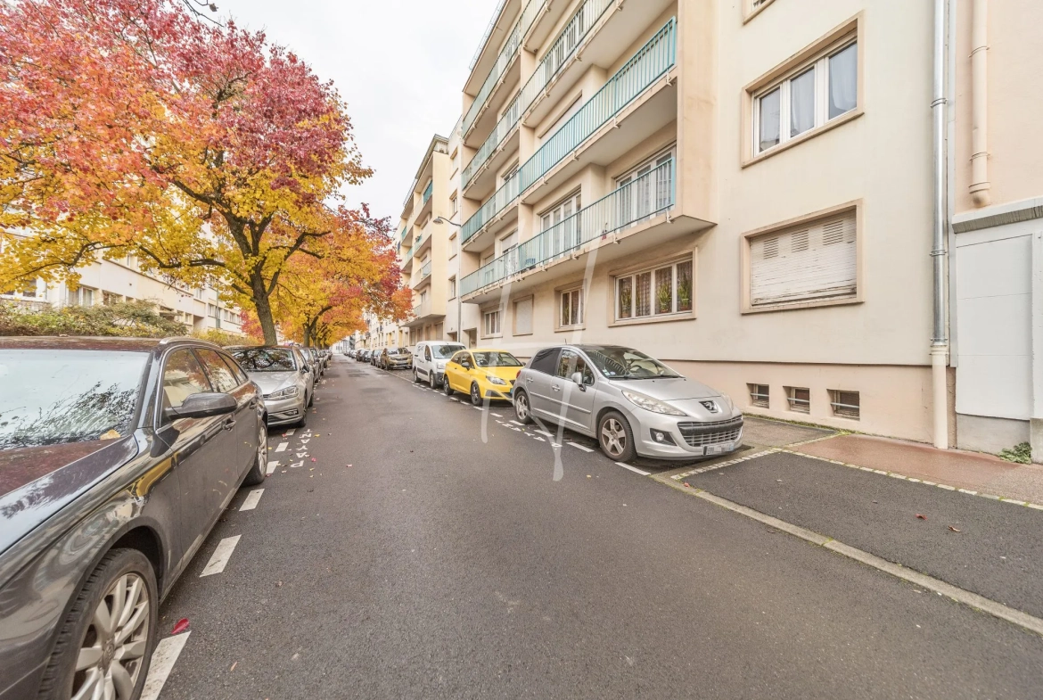 Appartement T4 à Metz, 70 m², proche gare, avec balcon et cave 