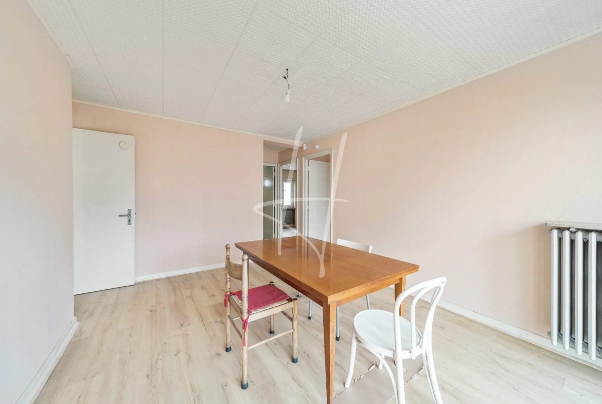 Appartement T4 à Metz, 70 m², proche gare, avec balcon et cave 