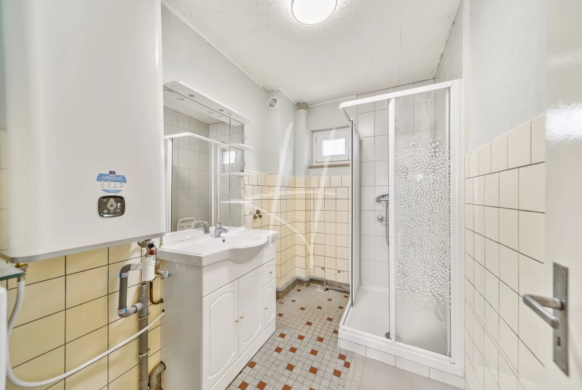 Appartement T4 à Metz, 70 m², proche gare, avec balcon et cave 