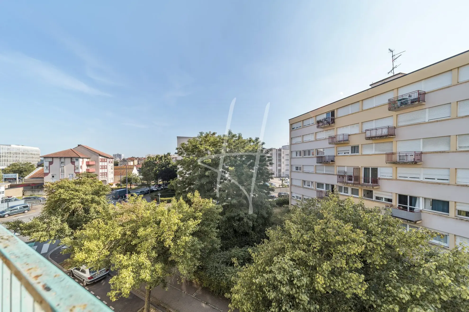 Appartement T4 à Metz, 70 m², proche gare, avec balcon et cave 