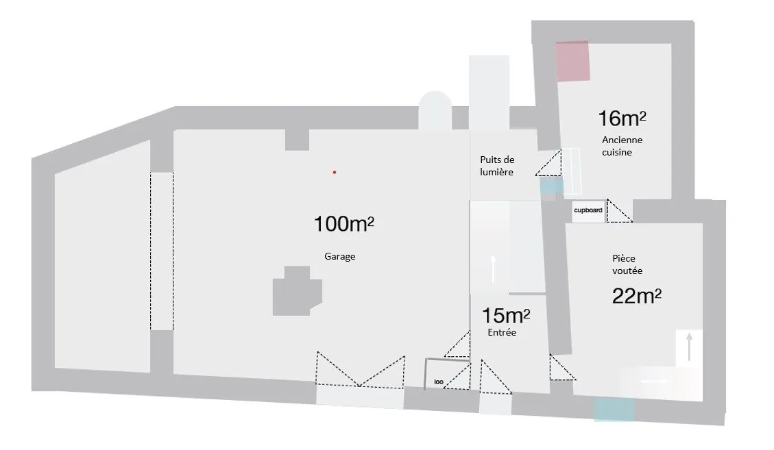 Maison vigneronne à rénover avec grand potentiel à Roujan 