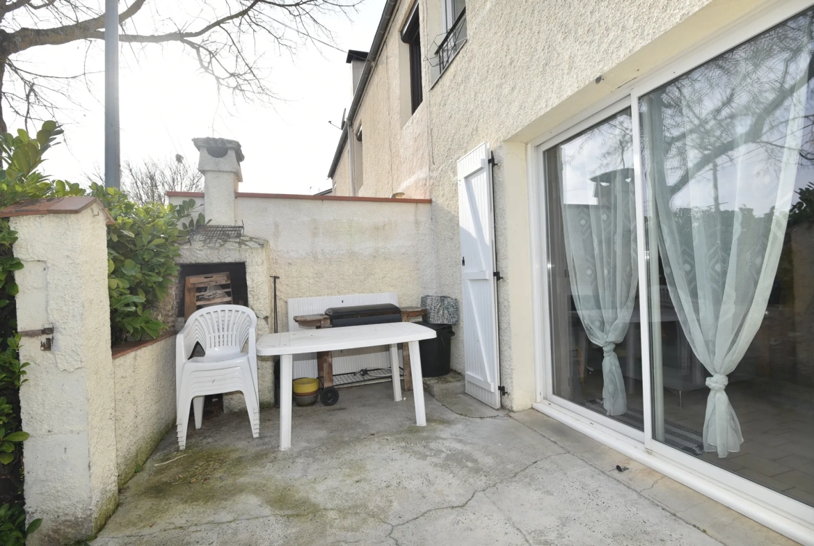 Maison T4 de 85 m² avec garage, patio et terrasse à Rieumes 