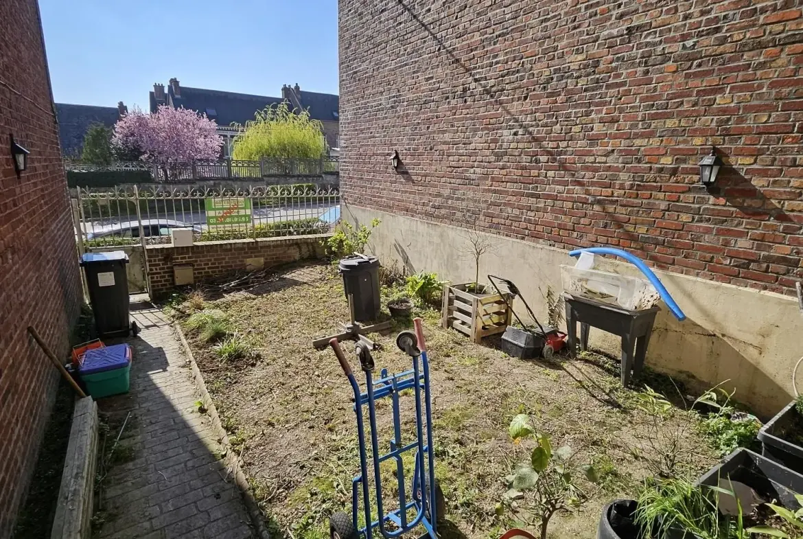 Maison de ville mitoyenne de 65 m² à Montdidier, parfait investissement ou premier achat 