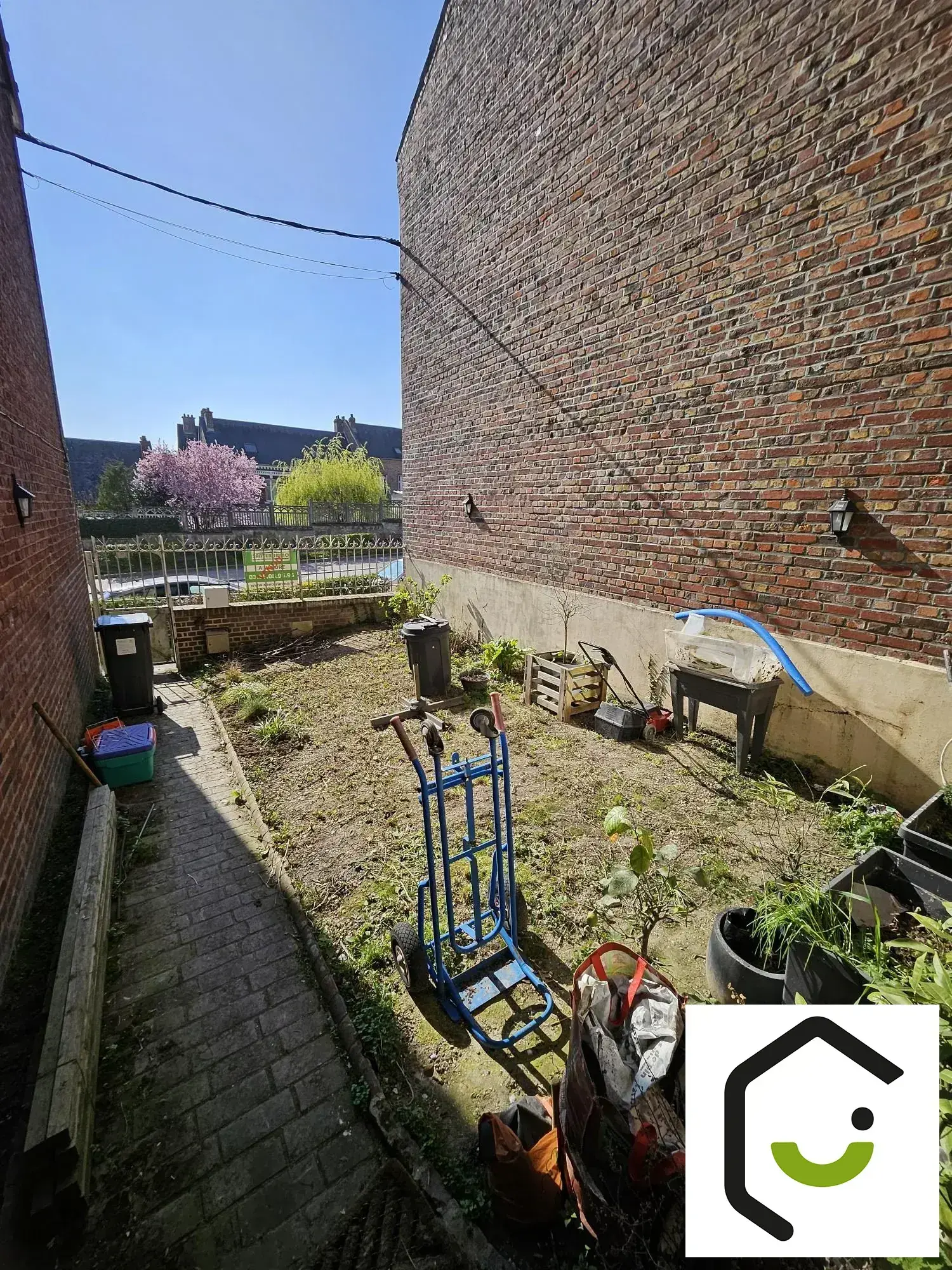 Maison de ville mitoyenne de 65 m² à Montdidier, parfait investissement ou premier achat 
