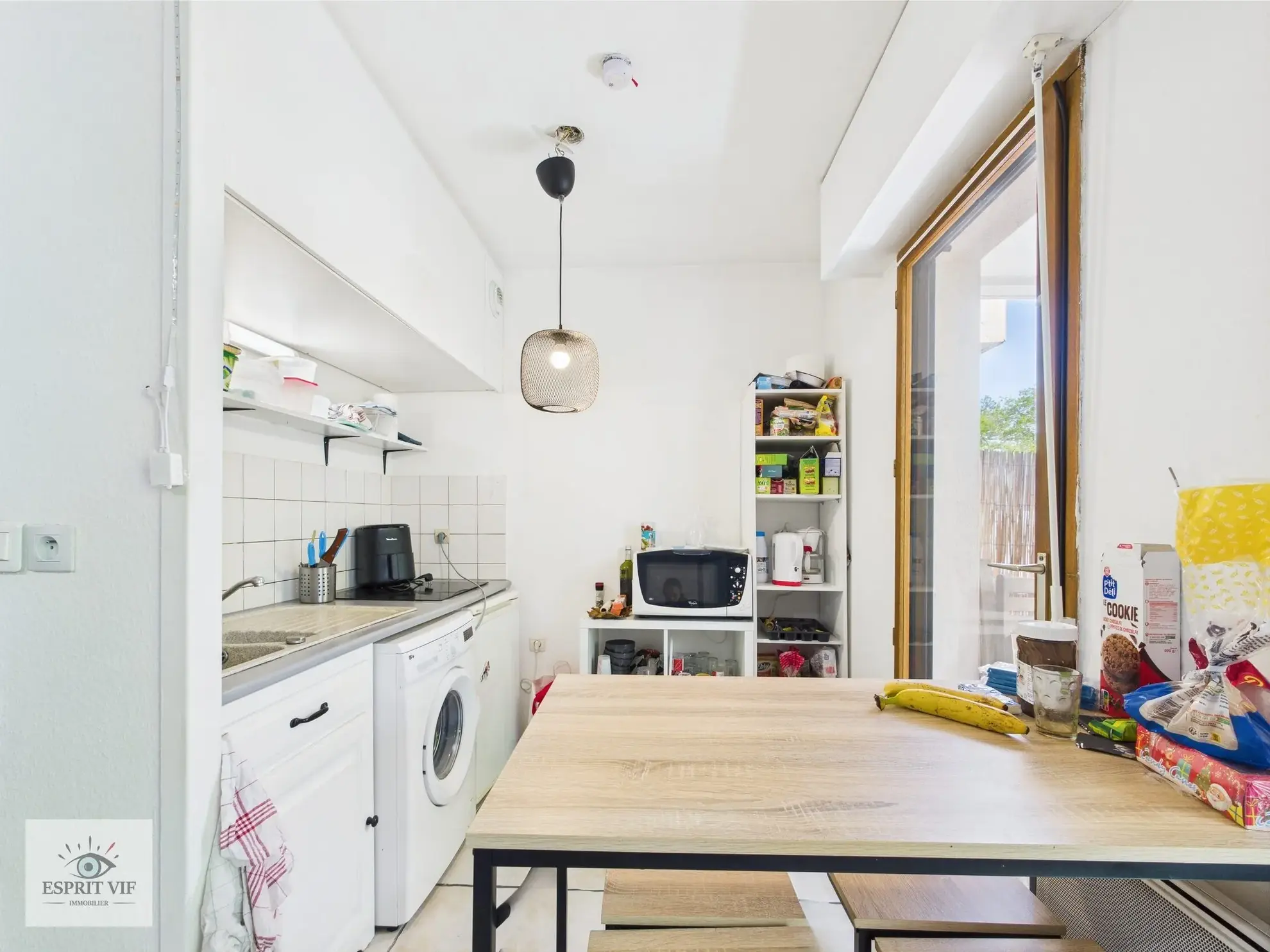 Charmant studio avec balcon au centre de Nancy, proche gare et transports 