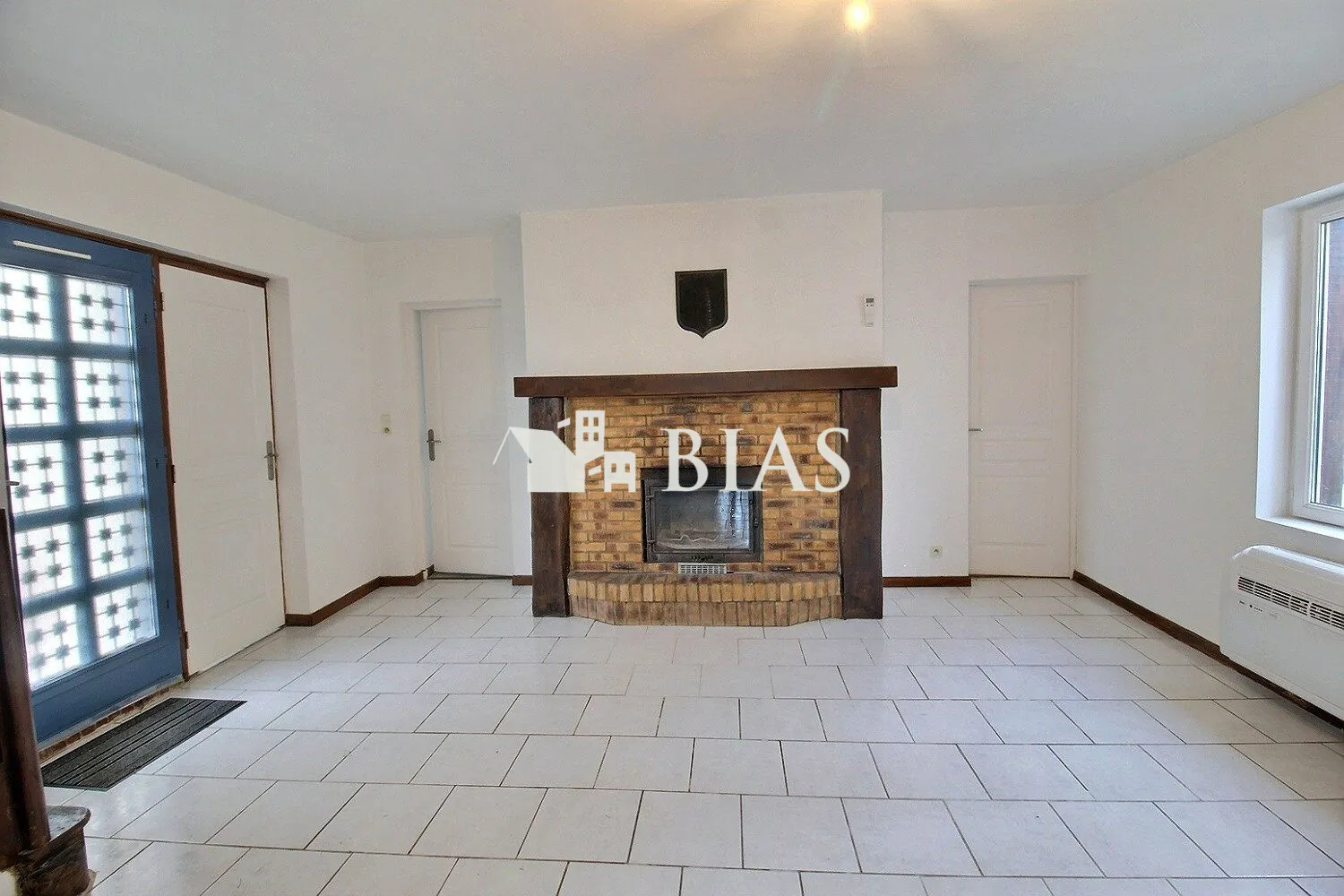 Maison à vendre à Chambord - 57 m², terrain clos, garage double 
