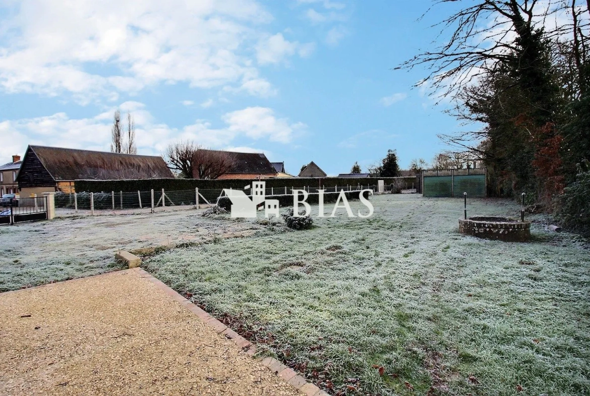 Maison à vendre à Chambord - 57 m², terrain clos, garage double 