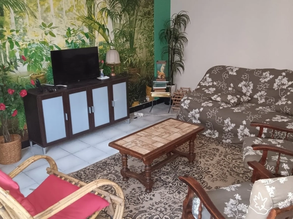 Appartement T2 à vendre à Saint-Béat-Lez avec vue montagne et proximité commerce