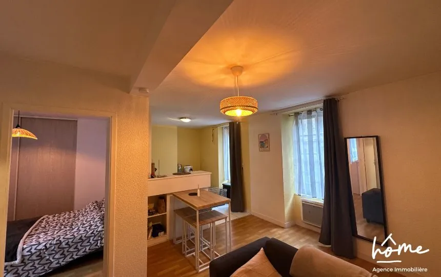 Appartement de type 2 à vendre en centre-ville de Landernau, idéal pour investisseur