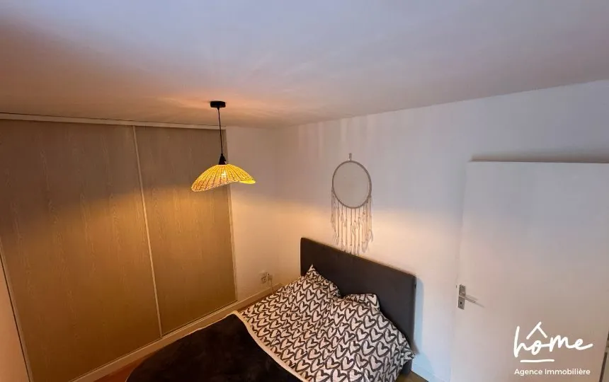 Appartement de type 2 à vendre en centre-ville de Landernau, idéal pour investisseur 
